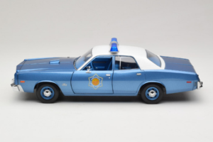 Plymouth Fury Police Pursuit Smokey and the Bandit GreenLight 1:18 19044 Metal - imagen 4 de 8