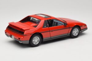 Pontiac Fiero GT Rojo Road Signature 1:18 92588 Metal - imagen 3 de 8