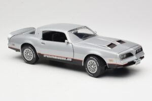 Pontiac Firebird Formula Plata ERTL 1:18 33514 Metal - imagen 6 de 8