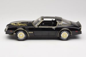 Pontiac Firebird Trans Am SE Smokey and the Bandit Joyride 1:18 33121 Metal - imagen 4 de 8