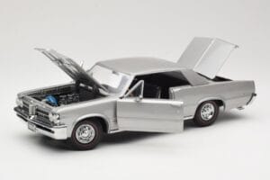 Pontiac GTO Plata Sun Star 1:18 1821 Metal - imagen 2 de 8