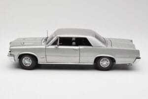 Pontiac GTO Plata Sun Star 1:18 1821 Metal - imagen 4 de 8
