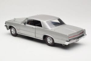 Pontiac GTO Plata Sun Star 1:18 1821 Metal - imagen 7 de 8