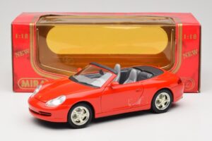 Porsche 911 996 Cabriolet Rojo Mira 1:18 06930 Metal - imagen 8 de 8