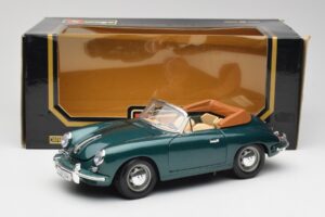 Porsche 356B Descapotable Verde Bburago 1:18 3051-M1 Metal - imagen 8 de 8