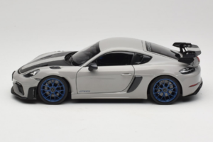 Porsche 718 Cayman 982 GT4 RS Weissach Package Chalk Norev 1:18 187253 Metal - imagen 4 de 8