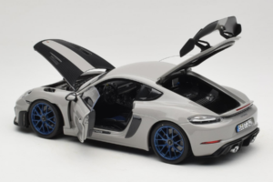 Porsche 718 Cayman 982 GT4 RS Weissach Package Chalk Norev 1:18 187253 Metal - imagen 5 de 8