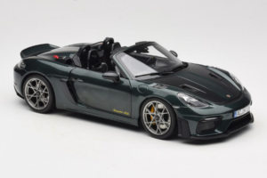 Porsche 718 Spyder RS Weissach Pack Forest Green Norev 1:18 187272 Metal - imagen 6 de 8