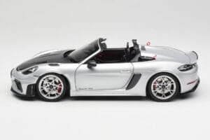 Porsche 718 Spyder RS Weissach Pack GT-Silver Metallic Norev 1:18 187270 Metal - imagen 4 de 8