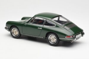 Porsche 901 Verde CMC 1:18 M-067B Metal - imagen 5 de 6