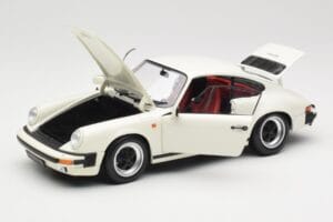 Porsche 911 930 Carrera 3.2 Grand Prix White Minichamps 1:18 100063024 Metal - imagen 2 de 8