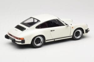 Porsche 911 930 Carrera 3.2 Grand Prix White Minichamps 1:18 100063024 Metal - imagen 3 de 8