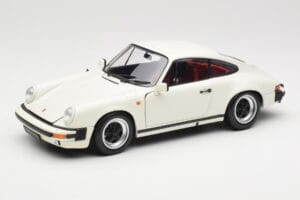 Porsche 911 930 Carrera 3.2 Grand Prix White Minichamps 1:18 100063024 Metal