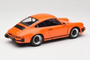 Porsche 911 930 Carrera 3.2 Signal Orange Minichamps 1:18 100063025 Metal - imagen 3 de 8