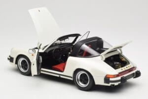 Porsche 911 930 Carrera Targa 3.2 Grand Prix White Minichamps 1:18 100063062 Metal - imagen 5 de 8
