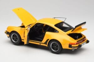 Porsche 911 930 Turbo 3.0 Amarillo Norev 1:18 187579 Metal - imagen 5 de 8