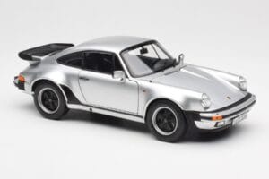Porsche 911 930 Turbo 3.3 Plata Norev 1:18 187574 Metal - imagen 6 de 8