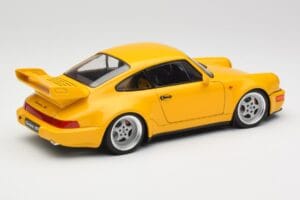 Porsche 911 964 3.8 RS Speed Yellow Solido 1:18 S1803401 Metal - imagen 3 de 7