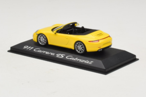 Porsche 911 991 Carrera 4S Descapotable Amarillo Minichamps 1:43 WAP0201120C Metal - imagen 3 de 5