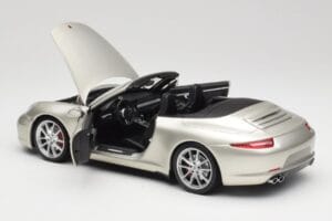 Porsche 911 991 Carrera S Cabriolet GT Plata Metalizado Minichamps 1:18 100061030 Metal - imagen 5 de 8