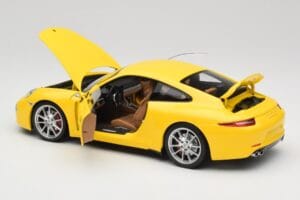 Porsche 911 991 Carrera S Racing Yellow Minichamps 1:18 100061021 Metal - imagen 5 de 8