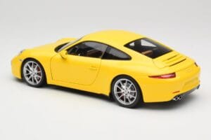 Porsche 911 991 Carrera S Racing Yellow Minichamps 1:18 100061021 Metal - imagen 7 de 8
