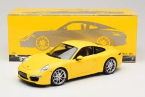 Porsche 911 991 Carrera S Racing Yellow Minichamps 1:18 100061021 Metal - imagen 8 de 8