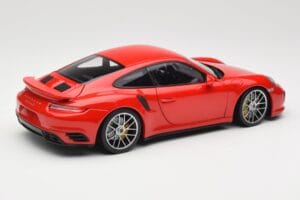 Porsche 911 991 Turbo S Guards Red Minichamps 1:18 110067122 Metal - imagen 3 de 8