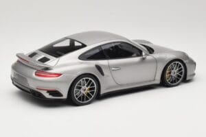 Porsche 911 991 Turbo S Plata Minichamps 1:18 113067126 Metal - imagen 3 de 8