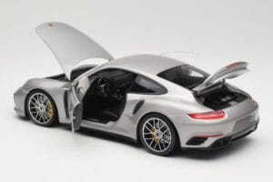 Porsche 911 991 Turbo S Plata Minichamps 1:18 113067126 Metal - imagen 5 de 8