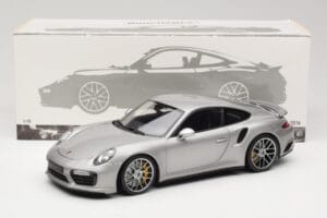 Porsche 911 991 Turbo S Plata Minichamps 1:18 113067126 Metal - imagen 8 de 8