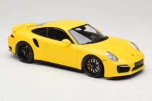 Porsche 911 991 Turbo S Amarillo Con Llantas Negras Minichamps 1:18 110062321 Metal - imagen 6 de 8
