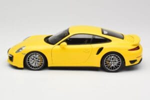 Porsche 911 991 Turbo S Amarillo Con Llantas Plata Minichamps 1:18 110062322 Metal - imagen 4 de 8