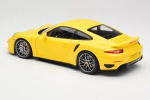 Porsche 911 991 Turbo S Amarillo Con Llantas Plata Minichamps 1:18 110062322 Metal - imagen 5 de 8