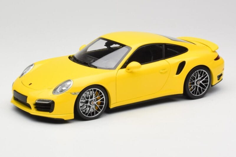Porsche 911 991 Turbo S Amarillo Con Llantas Plata Minichamps 1:18 110062322 Metal