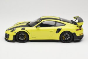 Porsche 911 GT2 RS 991.2 Weissach Package Verde Llantas Negras Minichamps 1:18 155068300-1 Metal - imagen 3 de 6