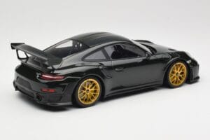 Porsche 911 991.2 GT2 RS Verde Weissach Package Llantas Doradas Minichamps 1:18 155068306 Metal - imagen 2 de 6