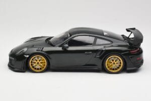 Porsche 911 991.2 GT2 RS Verde Weissach Package Llantas Doradas Minichamps 1:18 155068306 Metal - imagen 3 de 6
