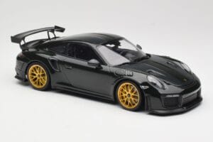Porsche 911 991.2 GT2 RS Verde Weissach Package Llantas Doradas Minichamps 1:18 155068306 Metal - imagen 4 de 6