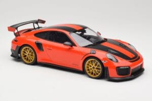 Porsche 911 991.2 GT2 RS Naranja Weissach Package Llantas Doradas Minichamps 1:18 155068305 Metal - imagen 4 de 6
