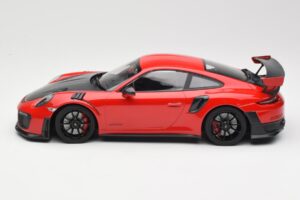 Porsche 911 GT2 RS 991.2 Rojo Llantas Negras Minichamps 1:18 155068307 Metal - imagen 3 de 6