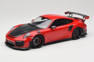 Porsche 911 GT2 RS 991.2 Rojo Llantas Negras Minichamps 1:18 155968307 Metal