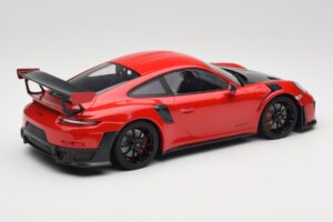 Porsche 911 GT2 RS 991.2 Rojo Llantas Negras Minichamps 1:18 155968307 Metal - imagen 2 de 6