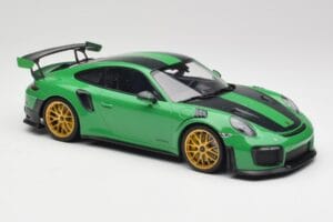 Porsche 911 991.2 GT2 RS Weissach Package British Racing Verde & Llantas Doradas Minichamps 1:18 153068318 Metal - imagen 4 de 6