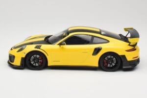 Porsche 911 991.2 GT2 RS Weissach Package Amarillo con Llantas Negras Minichamps 1:18 155068311 Metal - imagen 3 de 6