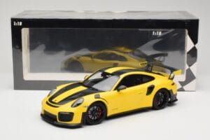 Porsche 911 991.2 GT2 RS Weissach Package Amarillo con Llantas Negras Minichamps 1:18 155068311 Metal - imagen 6 de 6