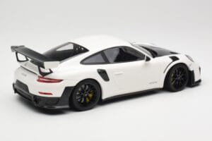 Porsche 911 991.2 GT2 RS Blanco con Llantas Negras Minichamps 1:18 155068310 Metal - imagen 2 de 6