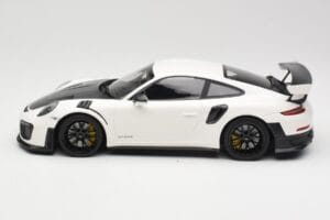 Porsche 911 991.2 GT2 RS Blanco con Llantas Negras Minichamps 1:18 155068310 Metal - imagen 3 de 6
