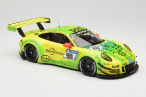 Porsche 911 991.2 GT3 R #911 Manthey Racing R. Dumas / F. Makowiecki 24 Hours of Nurburgring 2017 Minichamps 1:18 155176911 M - imagen 4 de 6