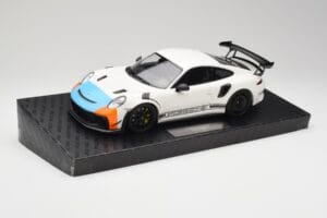 Porsche 911 991.2 GT3 RS Manthey Racing Blanco & Azul & Naranja Minichamps 1:18 MR-911-GT3RS-1805 Metal - imagen 2 de 6